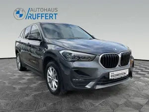 BMW X1 sDrive18i Advantage DAB LED Navi Tempomat Bild 4