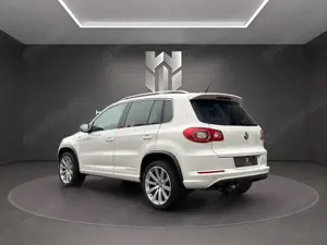 Volkswagen Tiguan 2.0 TSI | 4Motion | R-Line | Pano | AHK Bild 3
