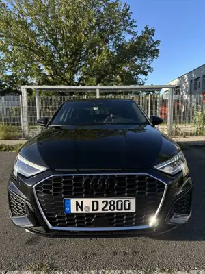 Audi A3 35 TFSI Limousine S tronic line Bild 2