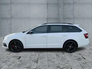 Skoda Octavia 2.0 TSI RS LED+2xPDC+GRA+DAB+BT+KEYLESS Bild 4