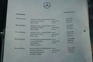 Mercedes-Benz GLC 300 EQ 4Matic Exlusive LED*Standheiz* Bild 2
