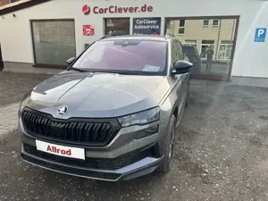 Skoda Karoq Sportline 4x4/360 Kamera/AHK/WinterPlus/