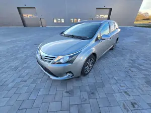 Toyota Avensis Bild 3