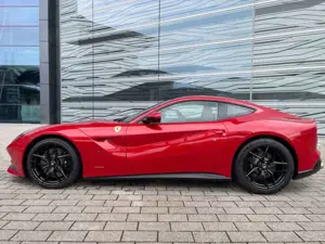 Ferrari F12