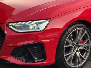 Audi A4 40 TFSI Q S LINE MASSAGE+HUD+ACC+AHK+MATRIX++