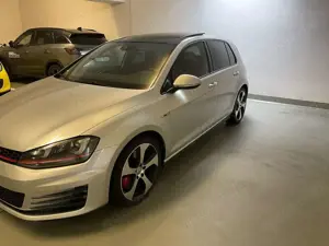 Volkswagen Golf GTI Golf GTI Performance BlueMotion Technology DSG