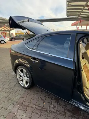 Ford Mondeo Mondeo 2.0 Ghia Bild 3