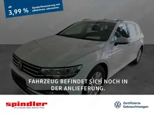 Volkswagen Passat Variant Business 1.5 TSI DSG / Navi, LED