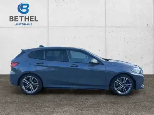 BMW 135 Mi xDrive Sportpaket Navi LED Vollleder Klima Bild 4