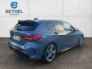 BMW 135 Mi xDrive Sportpaket Navi LED Vollleder Klima Bild 5