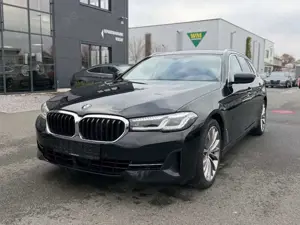 BMW 530 d Touring M-Sportbremse/AHK/ACC/HUD/KAMERA