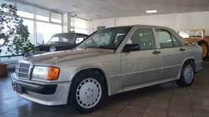 Mercedes-Benz 190 190 E 2.5-16