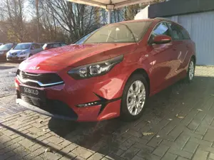 Kia Ceed SW / cee'd SW cee'd SW 1.5 DCT7 Vision Komf Autom/1.H/Navi/Shz