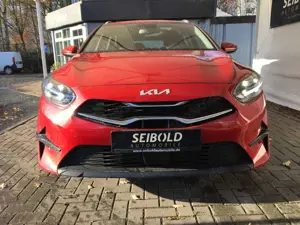 Kia Ceed SW / cee'd SW cee'd SW 1.5 DCT7 Vision Komf Autom/1.H/Navi/Shz Bild 3