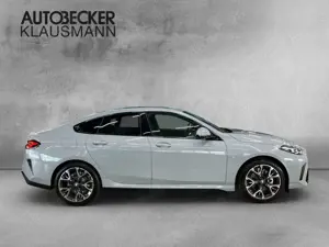 BMW 220 Gran Coupe M SPORT AUTOMATIK 18''LC PLUS NAVI AHK Bild 4