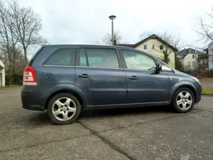 Opel Zafira 1.8i 140 Edition 111 Jahre 7sitzer Klima Tempom