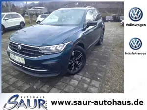 Volkswagen Tiguan 2.0 TDI Active*AHK*Navi*LED*PDC*SHZ*StdHzg*ACC KL
