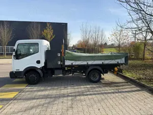 Nissan Cabstar Nissan NT400 Cabstar 35.14 Dreiseitenkipper