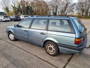 Volkswagen Passat Variant 1.8 GL Bild 2