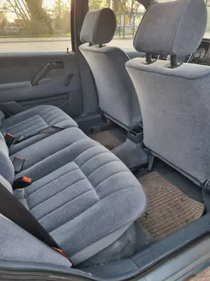 Volkswagen Passat Variant 1.8 GL Bild 4