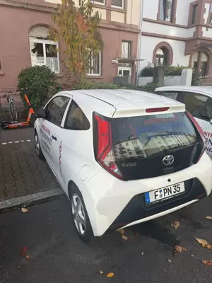 Toyota Aygo x Bild 3