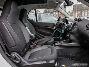 smart forTwo EQ Exclusive Cool Silver LAST ONE Kamera Bild 5