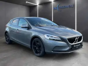 Volvo V40 Momentum Navi Park Distance Control Bild 2
