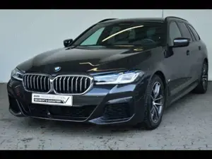 BMW 520 d Touring M Sport Komfortsitze HUD Pano ACC