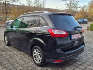 Ford Grand C-Max Bild 2