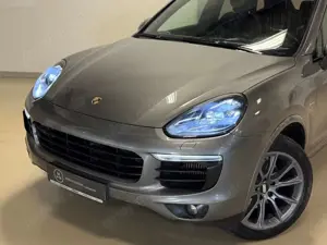 Porsche Cayenne Bild 3