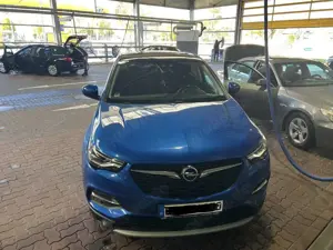 Opel Grandland X 1.2 Start/Stop Business Edition Bild 2