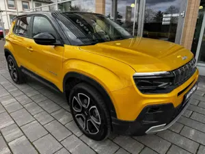 Jeep Avenger Summit LED El. Heckklappe Apple CarPlay Android Au Bild 2