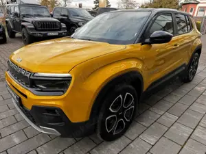 Jeep Avenger Summit LED El. Heckklappe Apple CarPlay Android Au Bild 4