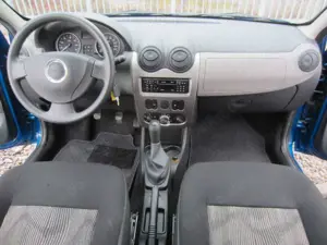 Dacia Sandero Bild 3