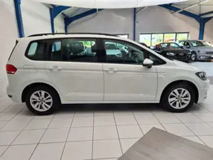 Volkswagen Touran 2.0 TDI Comfortline ACC | DSG | 7 Sitze Bild 5