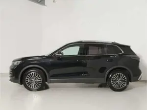Volkswagen Tiguan 2.0 TDI Elegance DSG NAV/Matrix/AHK/18'' Bild 5