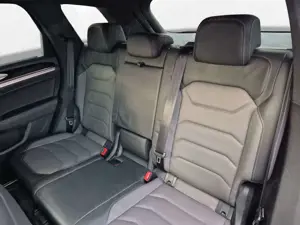 Volkswagen Touareg 3.0 TDI DSG SHZ Luft AHK Leder R-Line 4M Bild 5