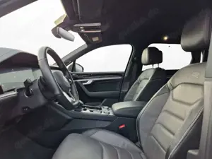 Volkswagen Touareg 3.0 TDI DSG SHZ Luft AHK Leder R-Line 4M Bild 4