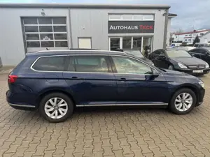 Volkswagen Passat Variant 2.0 TDI Pan. SD/8xBEREIFT/AHK/KLIMA/SHZ/360°KAMERA Bild 4