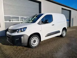 Peugeot Partner 1.5 BlueHDI 130PS Automatik 2-Sitzer Apple CarP...