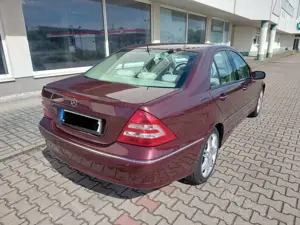 Mercedes-Benz C 350 7G-TRONIC Elegance 2.Hd Rentner TÜV 114 tkm orig. Bild 4