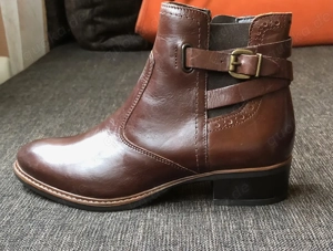 Lederstiefeletten zu verkaufen