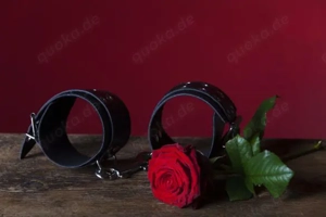 Suche eine Herrin, Mistress, Lady dominante Frau