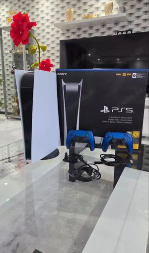 Ps5 standard mit 2 Controllern verfügbar