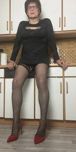 Hallo, ich bin Barbara eine devote DWT- bzw. Crossdresser-Stute! Bild 8
