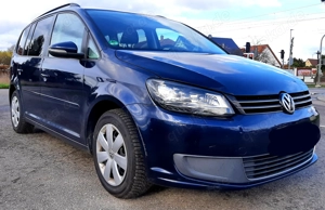 Volkswagen Touran 2.0 TDI Diesel_140PS_DSG Automatik_Garagenfahrzeug