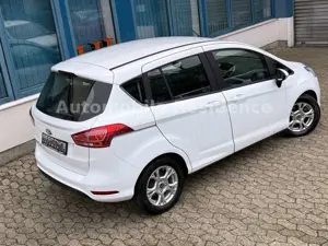 Ford B-Max Sync Edition 1.6*PDC*KLIMA*ALU*MFL*PDC*SHZ Bild 4