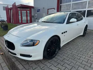Maserati Quattroporte 4.7 V8 Sport GT S Automatik