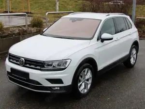 Volkswagen Tiguan TSI Highline BMT/Start-Stopp DSG ACC LED Alcantara