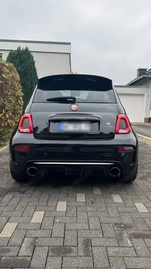 Abarth 500 695 esseesse Akrapovic Bild 3
